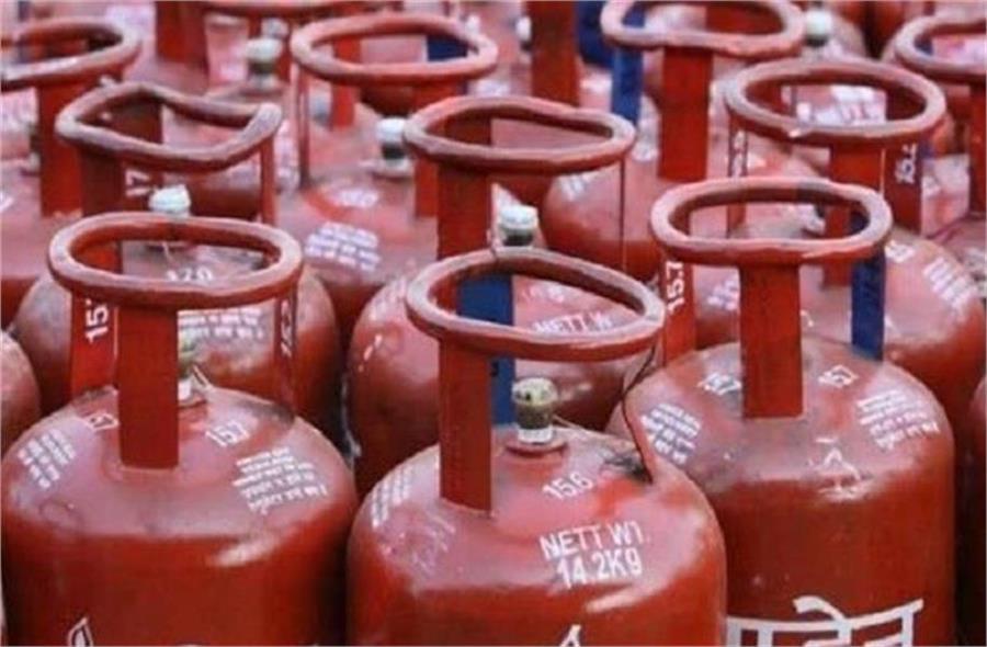 हिमाचल के इस जिले में अब टाइम पर मिलेगा सिलेंडर, DC ने तय किया रूट चार्ट