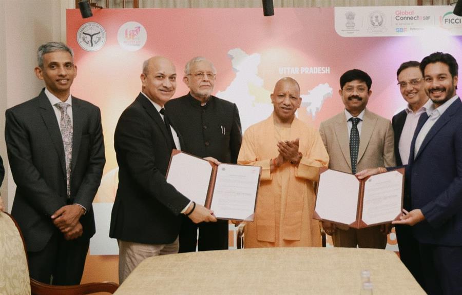 सिंगापुर दौरे पर सीएम योगी को बड़ी निवेश सफलता, 6,650 करोड़ रुपए के एमओयू