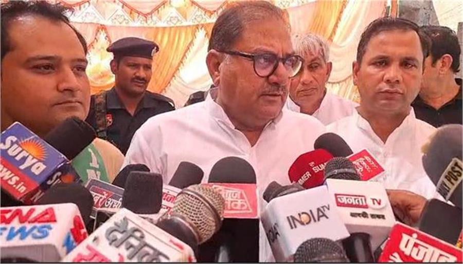 होटल-ढाबे बंद, कमीशनखोरी चालू! अभय चौटाला ने सरकार को घेरा, बोले- डमी मुख्यमंत्री को नहीं आती अंग्रेजी