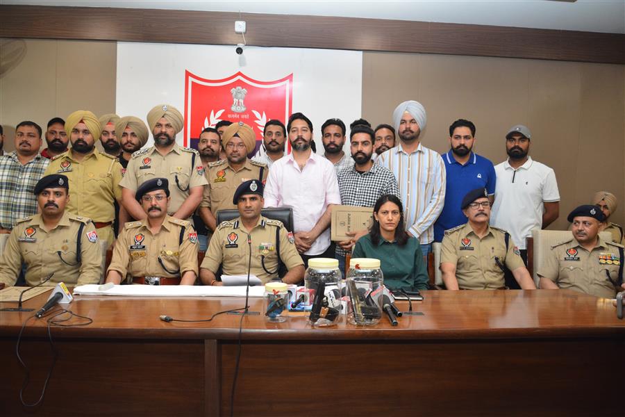 पटियाला पुलिस द्वारा सीमा पार संचालित आतंकी मॉड्यूल का भंडाफोड़