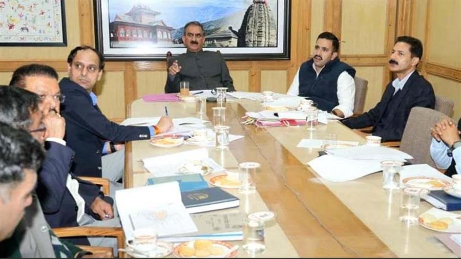 शिमला सब्जी मंडी और हमीरपुर सिटी सेंटर परियोजनाओं में लाई जाए तेजी, CM ने दिए निर्देश