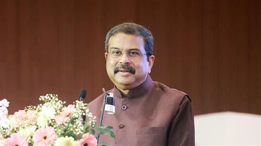 सीबीएसई परिणाम प्रक्रिया की समीक्षा के लिए शिक्षा मंत्री की उच्चस्तरीय बैठक