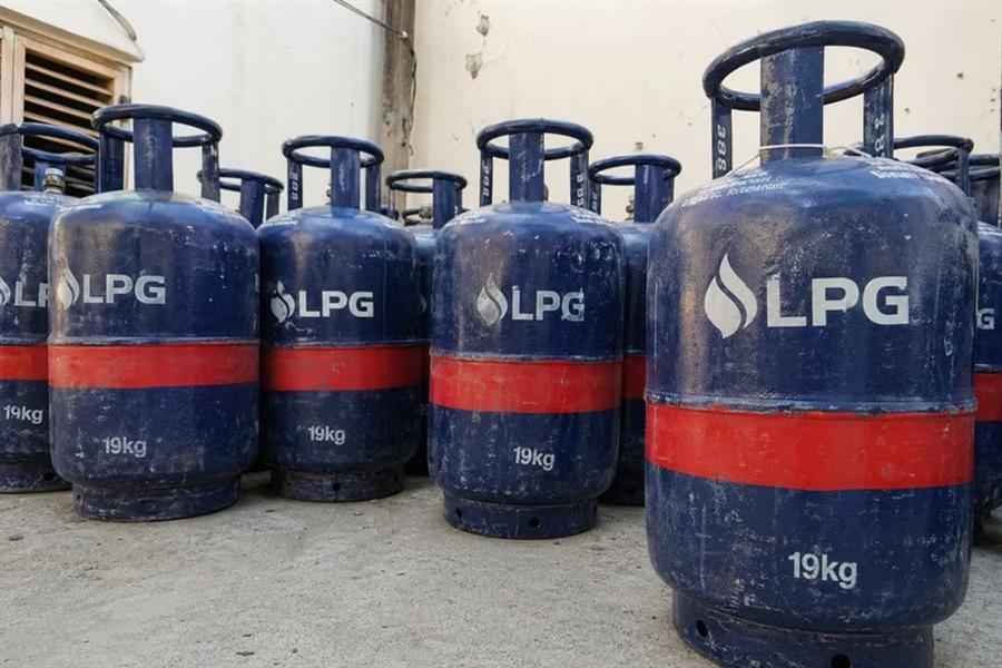 LPG यूजर्स ध्यान दें! अब बिना इस Code के नहीं मिलेगा Bharatgas का Commercial गैस सिलेंडर, बदल गए डिलीवरी के रूल्स