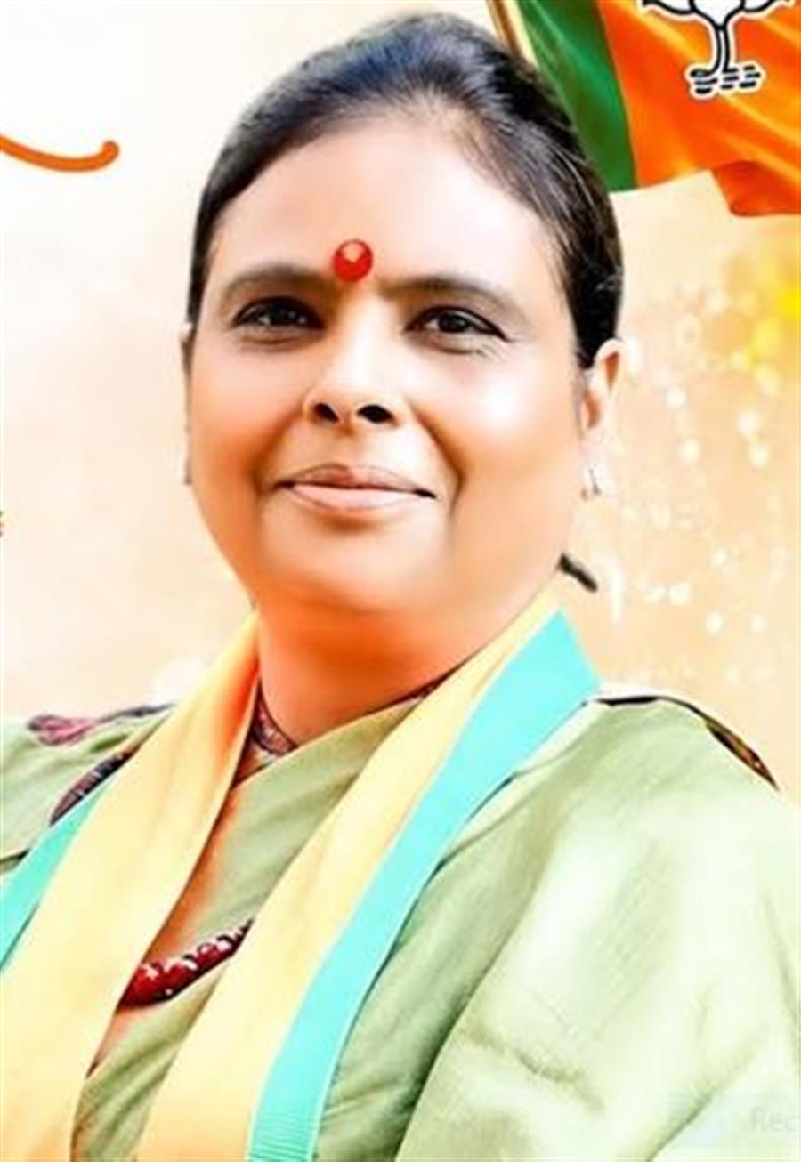 मोदी के नेतृत्व में भारतीय रेलवे में नए युग का आगाज़: डा. अर्चना गुप्ता