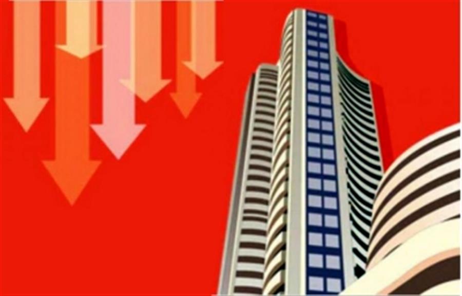 एयू स्मॉल फाइनेंस बैंक का वित्त वर्ष 2027 की पहली तिमाही में मुनाफा तिमाही आधार पर 4 प्रतिशत घटा