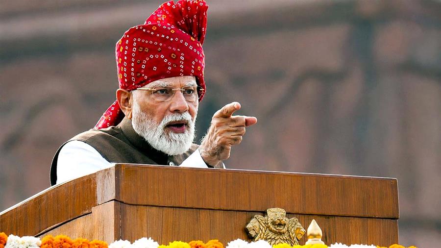 प्रधानमंत्री ने प्रतियोगी परीक्षाओं की तैयारी करने वालों के लिए मुफ्त ऑनलाइन कोचिंग सुविधा की घोषणा की
