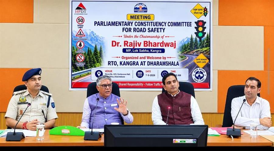 सड़क दुर्घटनाओं पर लगाम के लिए जनजागरूकता सबसे जरूरी: डाॅ. राजीव भारद्वाज