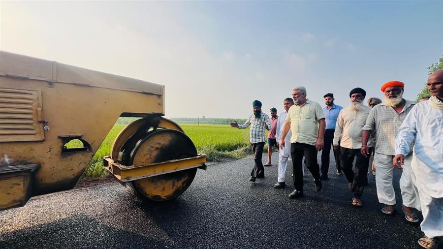 सीमावर्ती क्षेत्रों के विकास तथा लोगों को बेहतर बुनियादी सुविधाएं मुहैया करवाने के लिए सरकार के द्वारा लगातार काम जारी : लाल चंद कटारूचक्क
