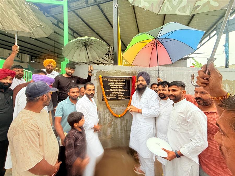 लोकसभा सांसद मलविंदर सिंह कंग ने खरड़ विधानसभा क्षेत्र में विभिन्न विकास कार्यों का किया उद्घाटन