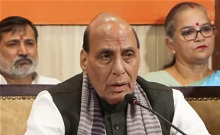 ‘सपा के बिना रायबरेली भी जीत पाओगे?’ राजनाथ सिंह का राहुल गांधी पर कटाक्ष