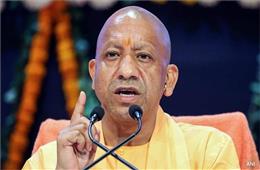 'त्योहारों पर रंग में भंग डालने वालों से सख्ती से निपटा जाए...', CM Yogi ने दिए निर्देश