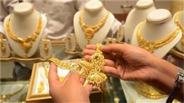 MCX Gold-Silver Price: सराफा बाजार में सुबह-सुबह गिरावट, सोना-चांदी हुआ सस्ता, जानें आज का नया रेट