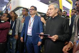 India AI Impact Summit 2026: सूचना एवं प्रसारण मंत्री अश्विनी वैष्णव ने ‘वेव्स क्रिएटर्स कॉर्नर’ का किया उद्घाटन