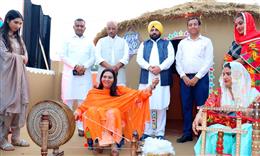 अमृतसर में तीन दिवसीय रंगला पंजाब उत्सव का भव्य शुभारंभ
