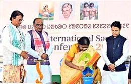 राष्ट्रपति मुर्मु 9वें अंतरराष्ट्रीय संथाल सम्मेलन में शामिल हुईं