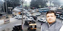 फर्नीचर एसोसिएशन ने प्रशासन से रोहतक रोड बाईपास पर ट्रैफिक सिग्नल लगाने की कि मांग