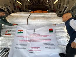 साइक्लोन से प्रभावित मेडागास्कर को भारत ने भेजी मेडिकल और राहत मदद