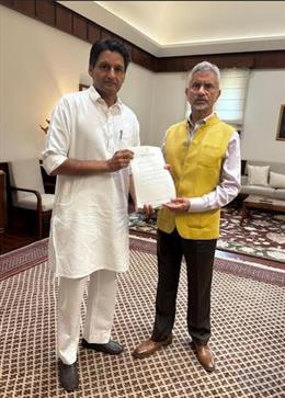 खाड़ी देशों से हरियाणा के नागरिकों की सुरक्षित वापसी के लिए विदेश मंत्री एस. जयशंकर से मिले दीपेन्द्र हुड्डा