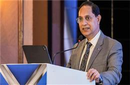 Advice to Investors: सेबी चेयरमैन की निवेशकों को सलाह, बाजार की गिरावट से न घबराएं