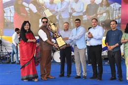 पीएमडीए सीईओ के. मकरंद पांडुरंग ने वसंत उत्सव में स्कूल श्रेणी के विजेताओं को किया सम्मानित