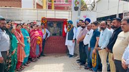 विधायक श्री कुलजीत सिंह रंधावा द्वारा वार्ड नंबर 17, गांव गाजीपुर में एक करोड़ रुपये की लागत से होने वाले विकास कार्यों की शुरुआत