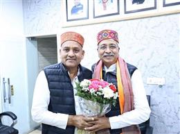 भाजपा के तमाम प्रयासों के बावजूद कांग्रेस उम्मीदवार की जीत, लोकतंत्र और सत्य की विजय : राव नरेंद्र सिंह