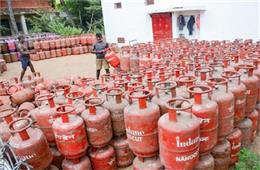 LPG की कमी पर केंद्र सरकार का बड़ा फैसला: अब 20% ज्यादा गैस मिलेगी, होटल-रेस्टोरेंट को भी बड़ी राहत
