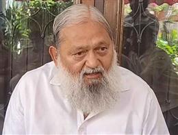 पेट्रोल-डीजल पर एक्साइज ड्यूटी कटौती पर बोले अनिल विज, “प्रधानमंत्री नरेंद्र मोदी देश की जनता का हर परिस्थिति में पूरा ध्यान रखते है”