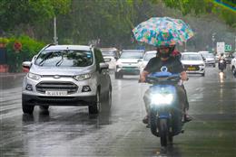 Weather Update: एनसीआर में मौसम का बदला मिजाज, तेज बारिश और आंधी का अनुमान; येलो अलर्ट जारी