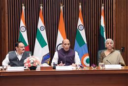 पश्चिम एशिया संकट पर केंद्र की नजर: रक्षा मंत्री राजनाथ सिंह ने बुलाई आईजीओएम की बैठक