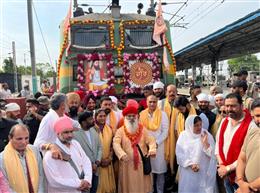 समानतावादी समाज की रचना के लिए लोगों को श्री गुरु रविदास जी की शिक्षाओं को अपने जीवन में अपनाने का आह्वान