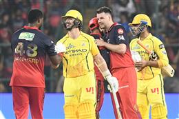 बेंगलुरु में RCB का जलवा, 43 रन से CSK को दी करारी शिकस्त