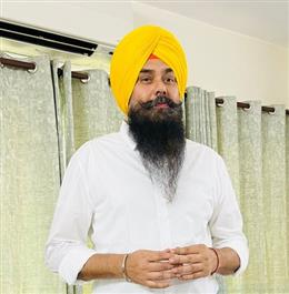 श्री अकाल तख्त साहिब के फैसलों पर सवाल उठाना सुखबीर बादल की हताशा का प्रतीक: मालविंदर सिंह कंग