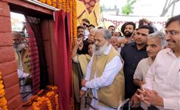 मैं दूसरे नेताओं की तरह झूठी बातें नहीं करता, बल्कि काम करवाने के बाद लोगों को इसकी जानकारी देता हूं” : अनिल विज