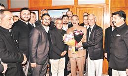 न्याय व्यवस्था भी मजबूत करेगी सरकार, CM का बार एसोसिएशन के प्रतिनिधिमंडल से मुलाकात के दौरान ऐलान