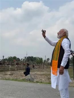 पीएम मोदी ने शेयर किया वीडियो, बोले- 'बंगाल का मिजाज देखने सिलीगुड़ी आइए, लोगों के दिल-दिमाग में भाजपा'