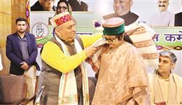 संविधान बचाने को लड़ रही कांग्रेस, प्रदेश कार्यकारिणी की बैठक में बोलीं प्रभारी रजनी पाटिल