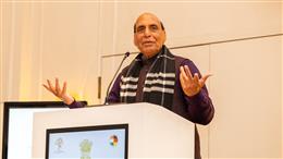 बर्लिन में रक्षा मंत्री राजनाथ सिंह ने भारतीय समुदाय के साथ किया संंवाद, प्रवासियों को बताया जर्मनी और भारत के बीच एक ‘जीवंत सेतु’