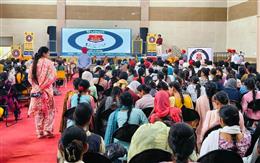 पंजाब पुलिस का ‘संपर्क अभियान’ युवाओं को गैंगस्टरों की अंधेरी दुनिया में शामिल होने के घातक प्रभावों के प्रति कर रहा जागरूक; लोगों ने कम्युनिटी पुलिसिंग पहल की सराहना की