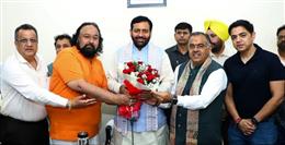 अमृतसर के व्यापारियों ने की मुख्यमंत्री नायब सिंह सैनी से भेंट, हरियाणा में व्यापार विस्तार को मिली नई गति