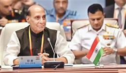 ट्रंप की धमकियों के बीच किर्गिस्तान में बड़ी बैठक, राजनाथ सिंह भी रवाना, रक्षा सहयोग बढ़ाना रहेगा प्रमुख एजेंडा