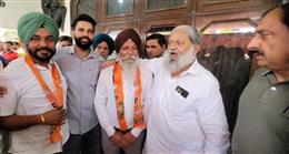 अनिल विज की कार्यशैली से प्रभावित दो सरपंच भाजपा में शामिल