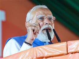 पीएम मोदी ने सीएम फडणवीस को लिखा पत्र, महाराष्ट्र को बताया शौर्य, सुधार और प्रगति का प्रतीक