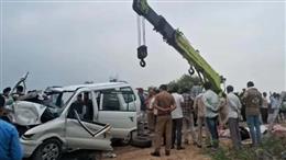 अयोध्या से दर्शन कर लौट रहे परिवार की कार हादसे का शिकार, 6 लोगों की मौत, 4 गंभीर घायल