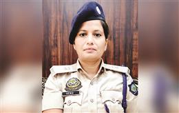 रेणु शर्मा की नशे पर गाज, एचपीएस अधिकारी ने माफिया को दी एक और बड़ी चोट