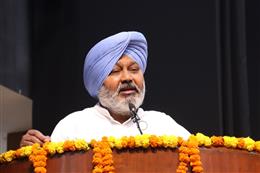 भगवंत मान सरकार श्री गुरु रविदास जी द्वारा दिखाए गए समानता के सिद्धांतों पर कार्य कर रही है; युवा गुरु साहिब के ‘बेगमपुरा’ के संकल्प वाला भारत बनाने के लिए आगे आएं : हरपाल सिंह चीमा