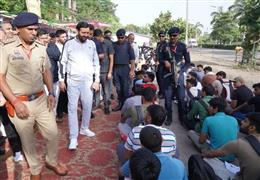 पुलिस भर्ती पीएमटी में व्यवस्थाओं का निरीक्षण करने खुद पहुंचे मुख्यमंत्री नायब सिंह सैनी
