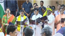पश्चिम बंगाल में मंत्रिमंडल का विस्तार, राज्यपाल ने 35 नए मंत्रियों को दिलाई शपथ
