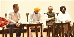 सेवानिवृत्त आईएएस अधिकारी संजय गुप्ता ने पंजाब राज्य विद्युत नियामक आयोग के चेयरमैन के रूप में पदभार संभाला