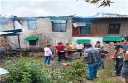 Kangra: बीड़ में भीषण अग्निकांड, 4 मकान आग की चपेट में, लाखों का नुक्सान